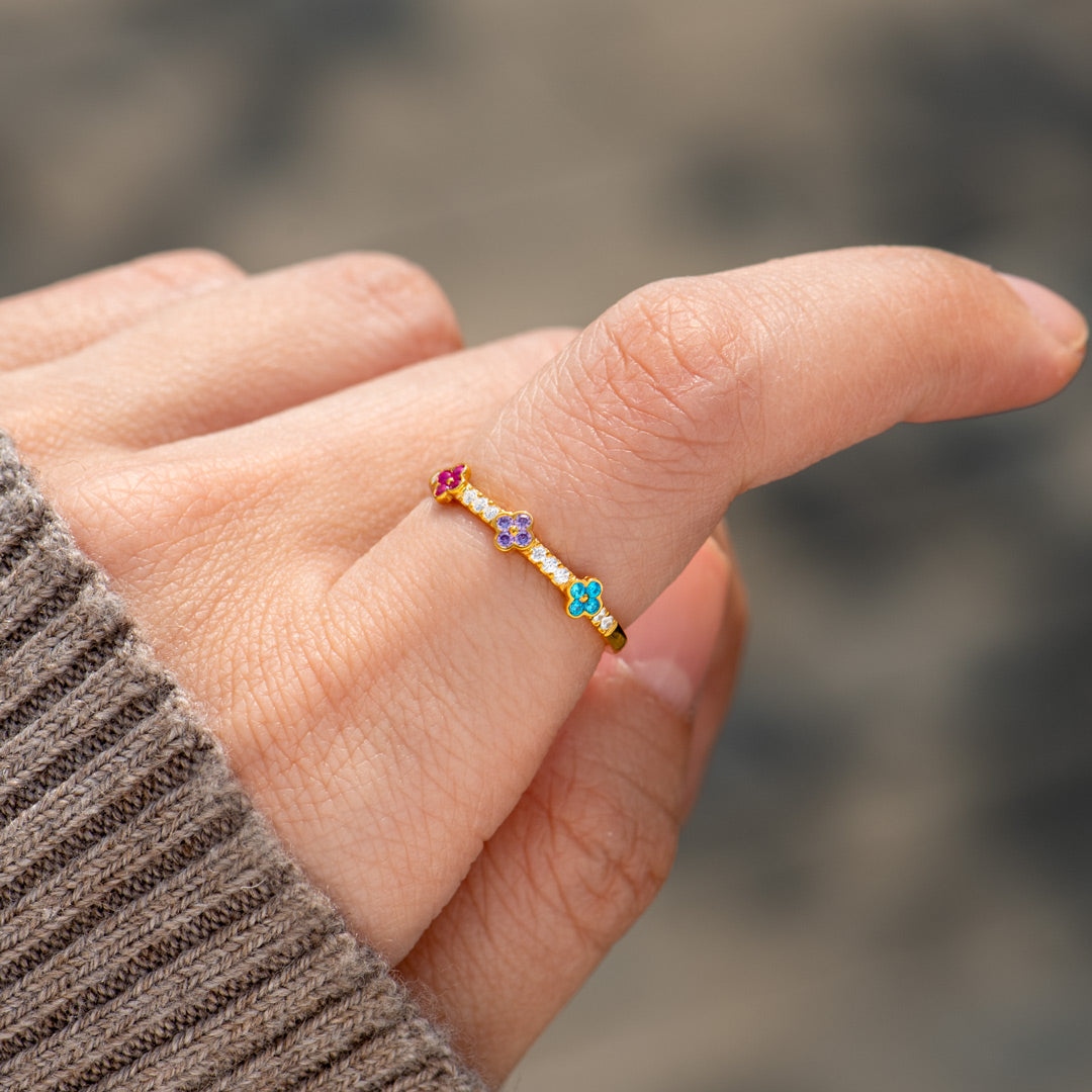 Mama's Garden 1-5 Birthstones Clover Ring