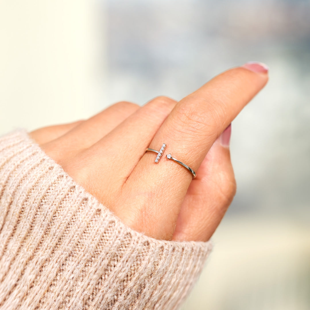 Girl Gang Minimalist T Shaped Ring