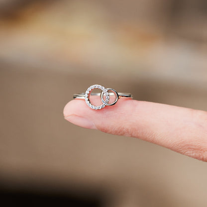 Mother Daughter Bond Linked Circle Ring